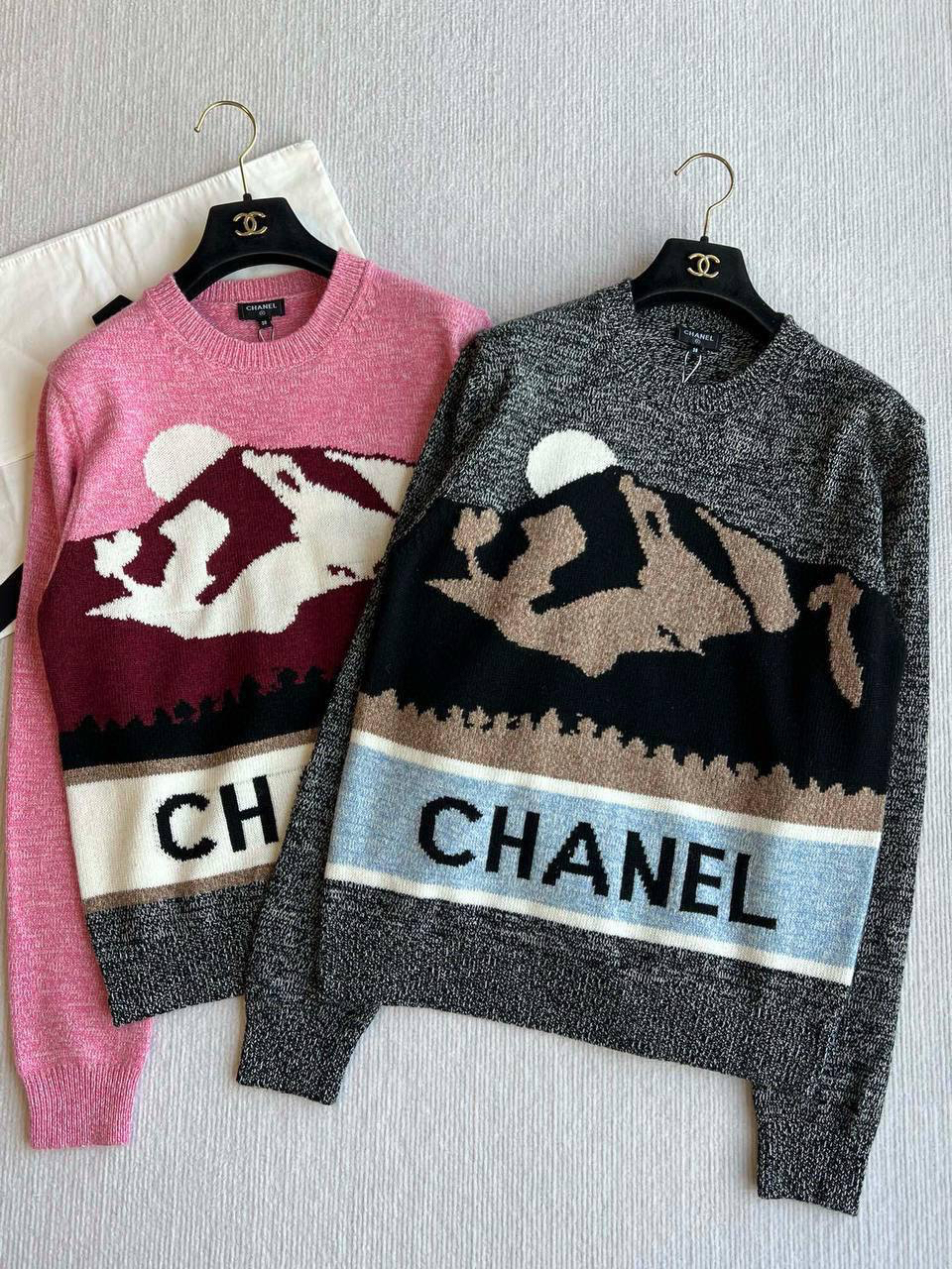 СВИТЕР CHANEL детальное фото