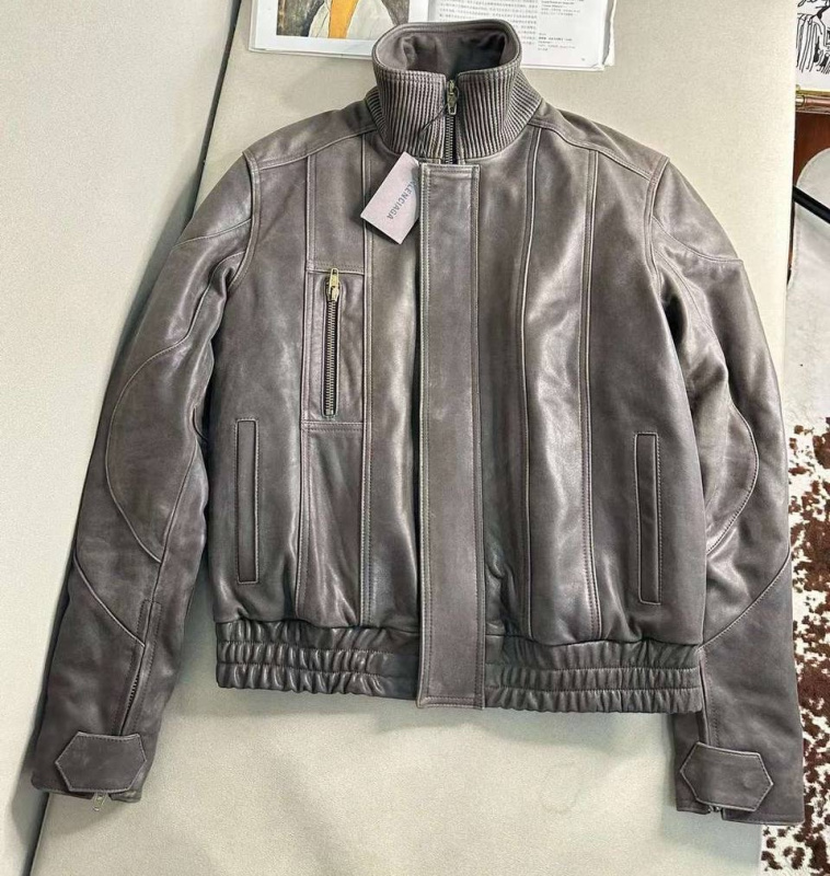 КУРТКА BALENCIAGA фото