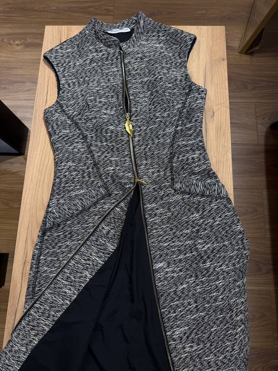 ПЛАТЬЕ SCHIAPARELLI детальное фото