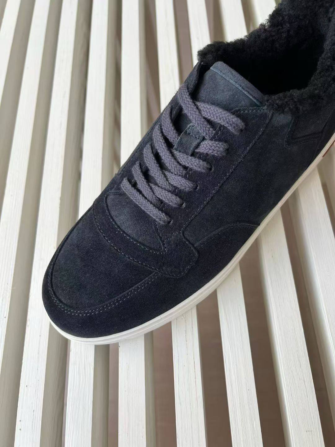 МУЖСКИЕ КЕДЫ LORO PIANA детальное фото