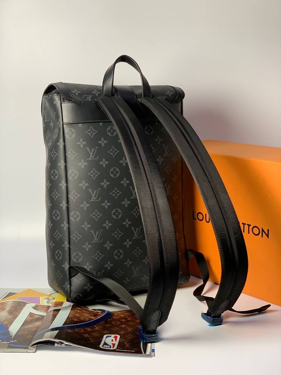 МУЖСКОЙ РЮКЗАК LOUIS VUITTON детальное фото