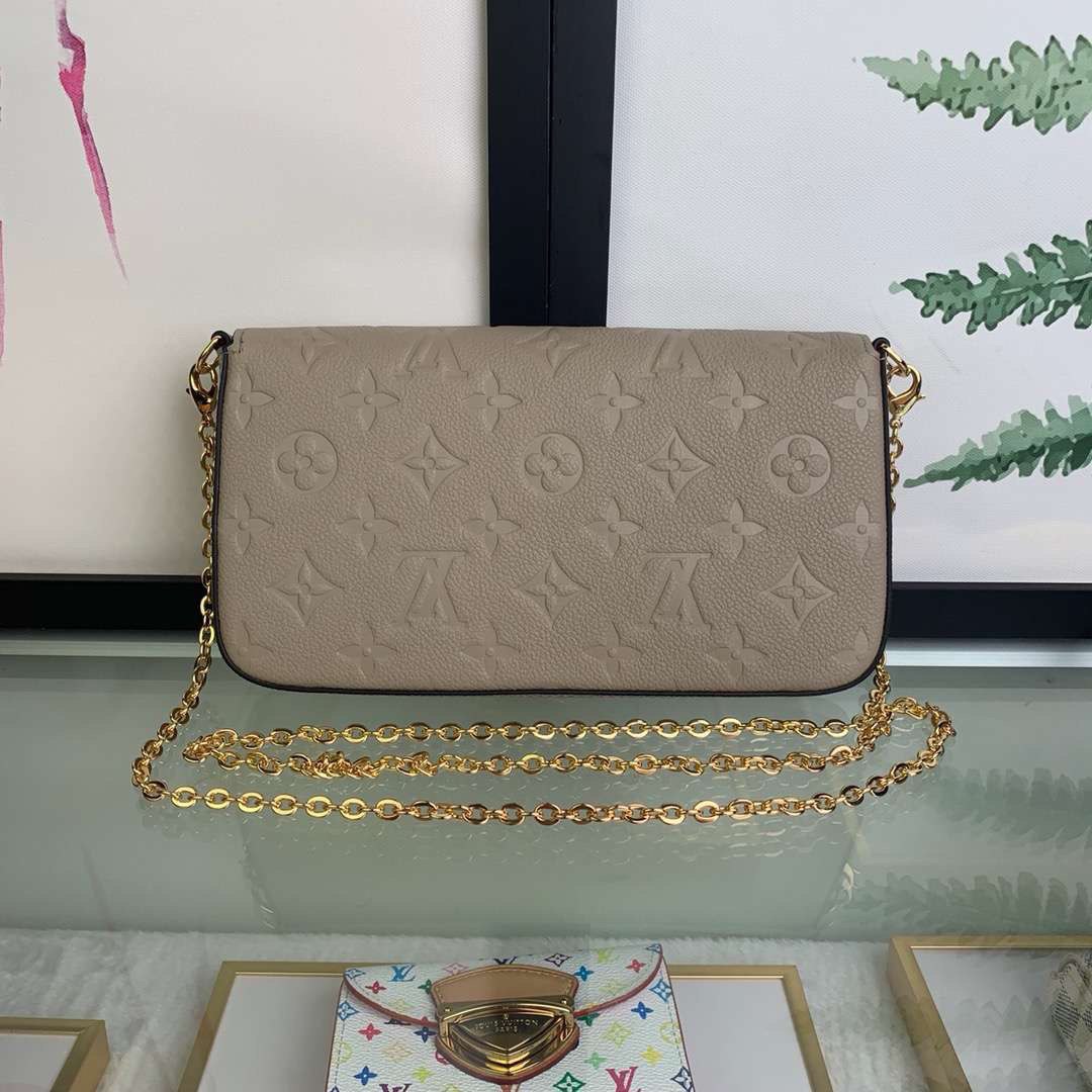 СУМКА LOUIS VUITTON детальное фото