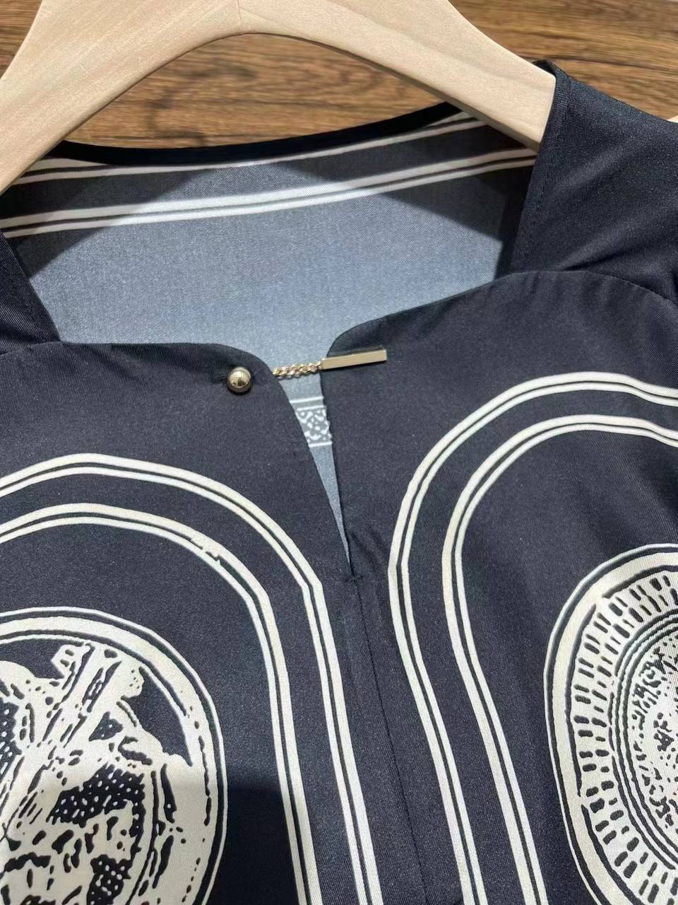 ПЛАТЬЕ HERMES детальное фото