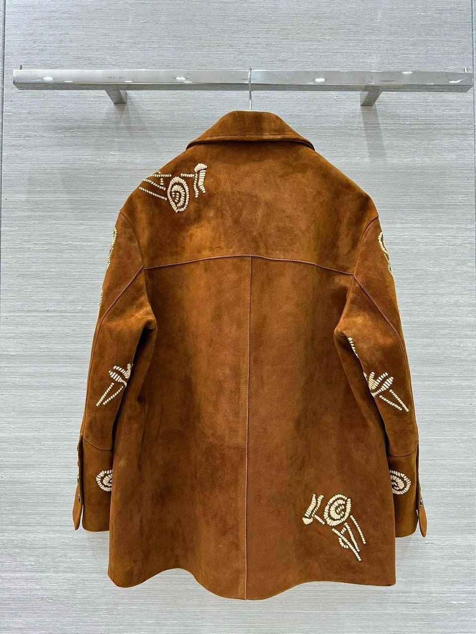 КУРТКА ERMANNO SCERVINO детальное фото