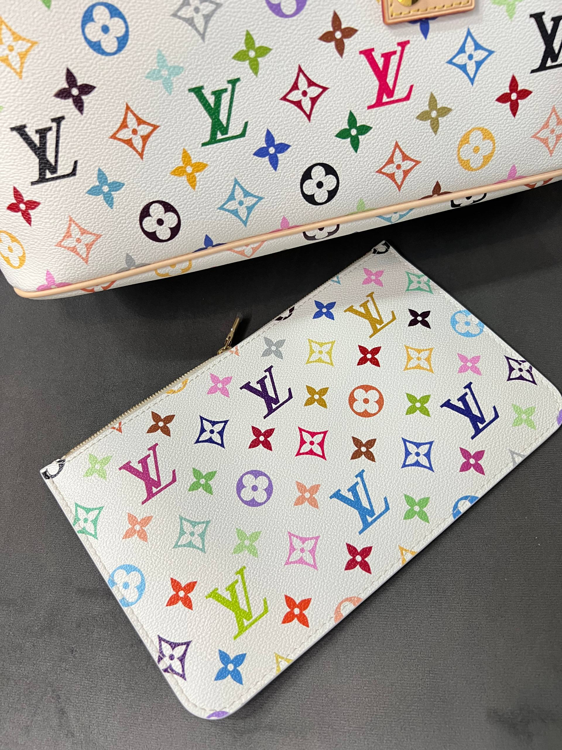 СУМКА LOUIS VUITTON детальное фото