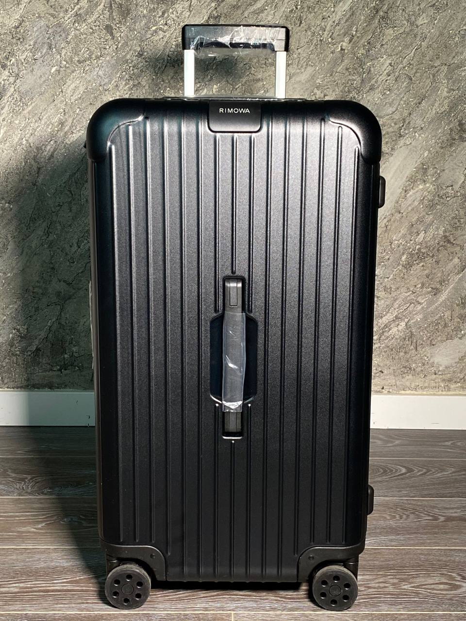 ЧЕМОДАН RIMOWA детальное фото