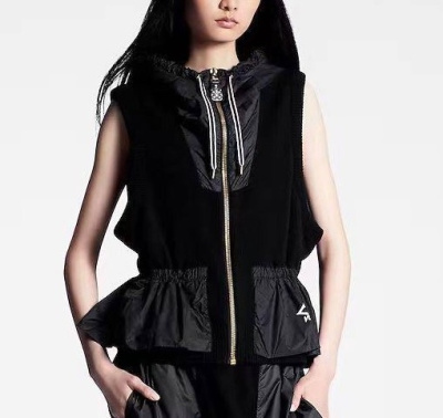 ЖИЛЕТ LOUIS VUITTON фото