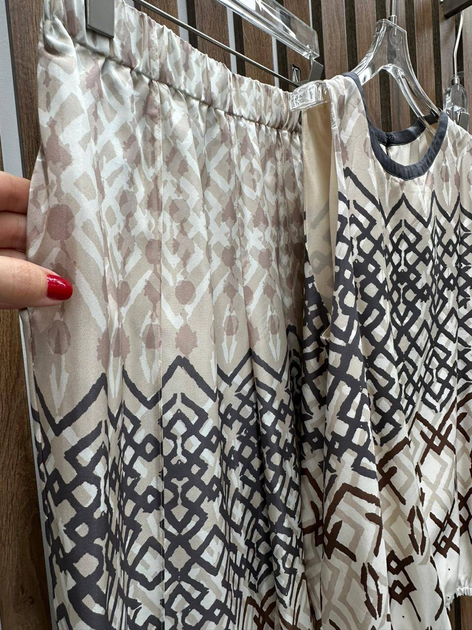 КОСТЮМ BRUNELLO CUCINELLI детальное фото