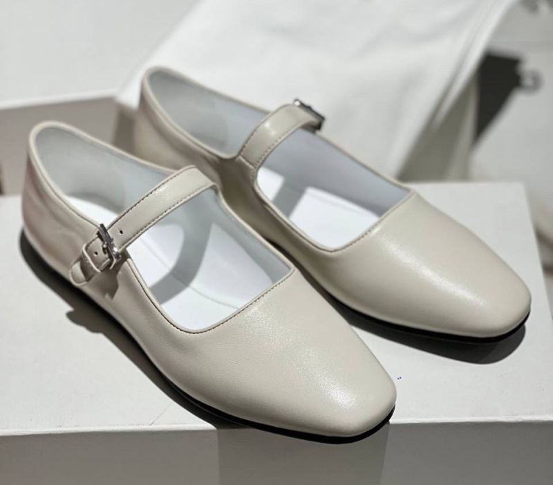 БАЛЕТКИ THE ROW фото