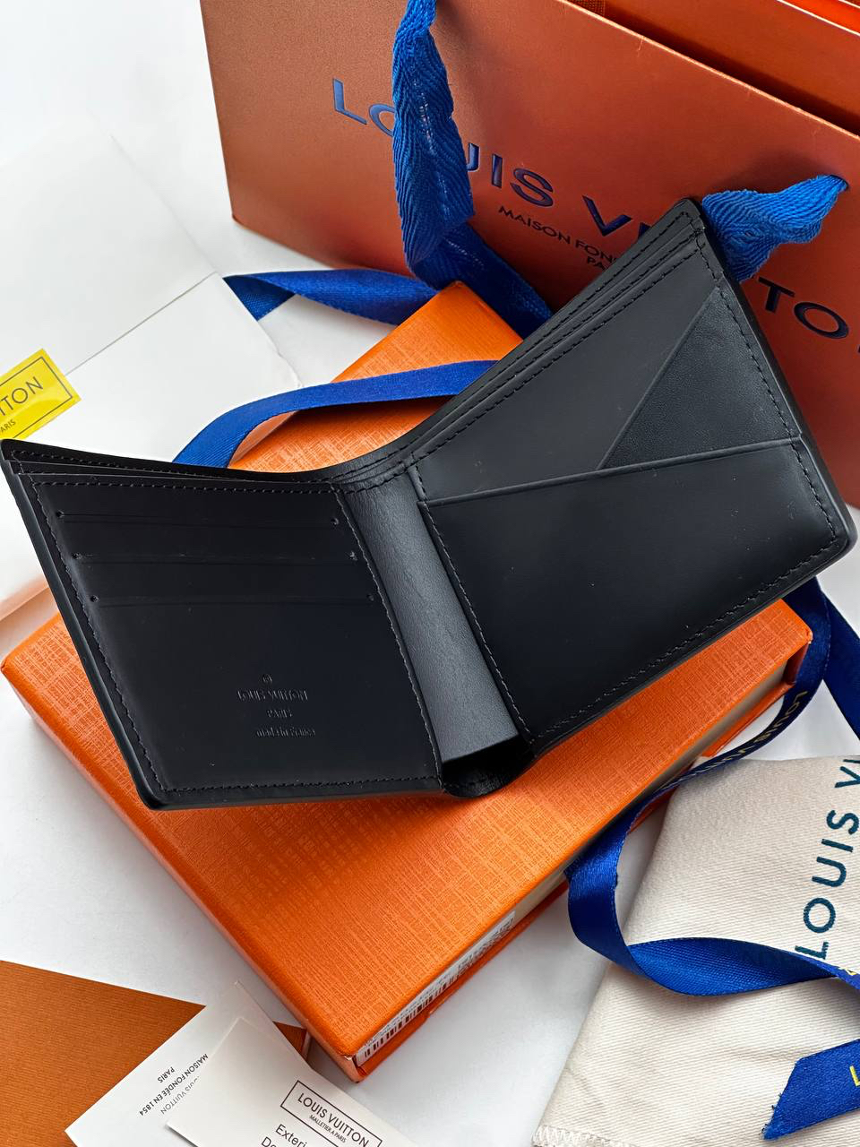 МУЖСКОЙ ПОРТМОНЕ LOUIS VUITTON детальное фото