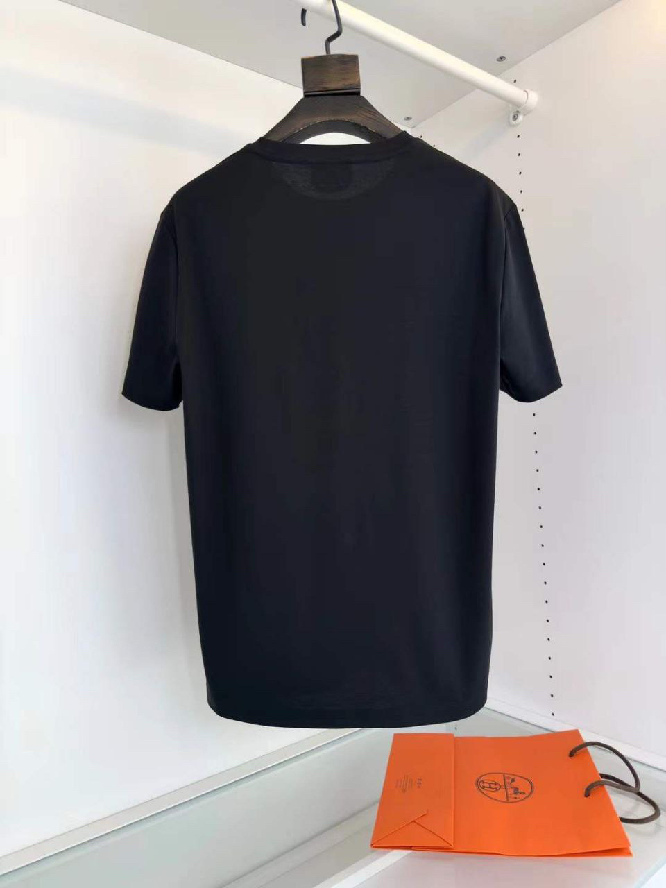 МУЖСКАЯ ФУТБОЛКА HERMES детальное фото