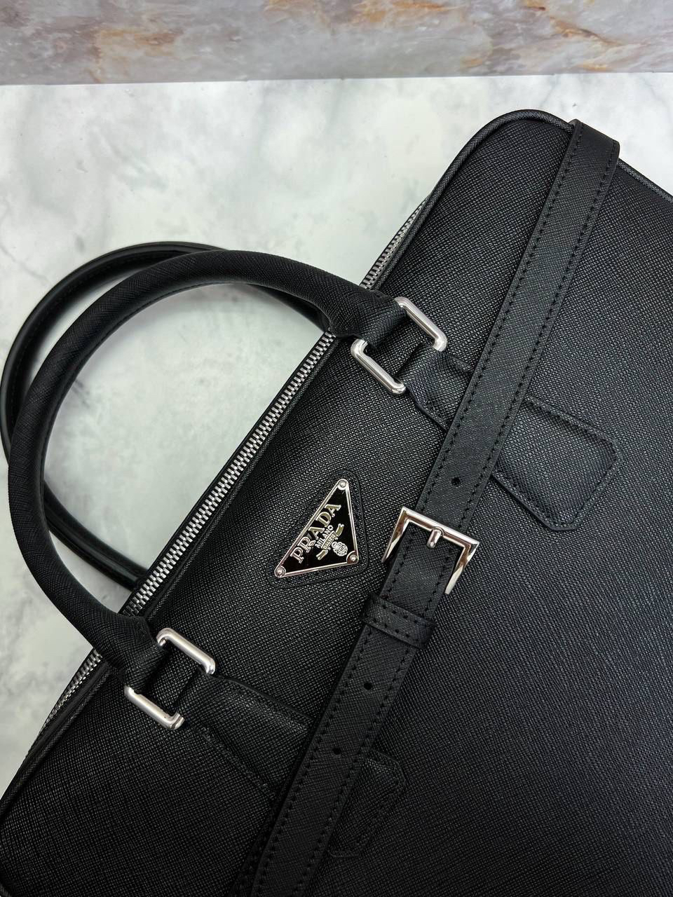 МУЖСКОЙ ПОРТФЕЛЬ PRADA детальное фото