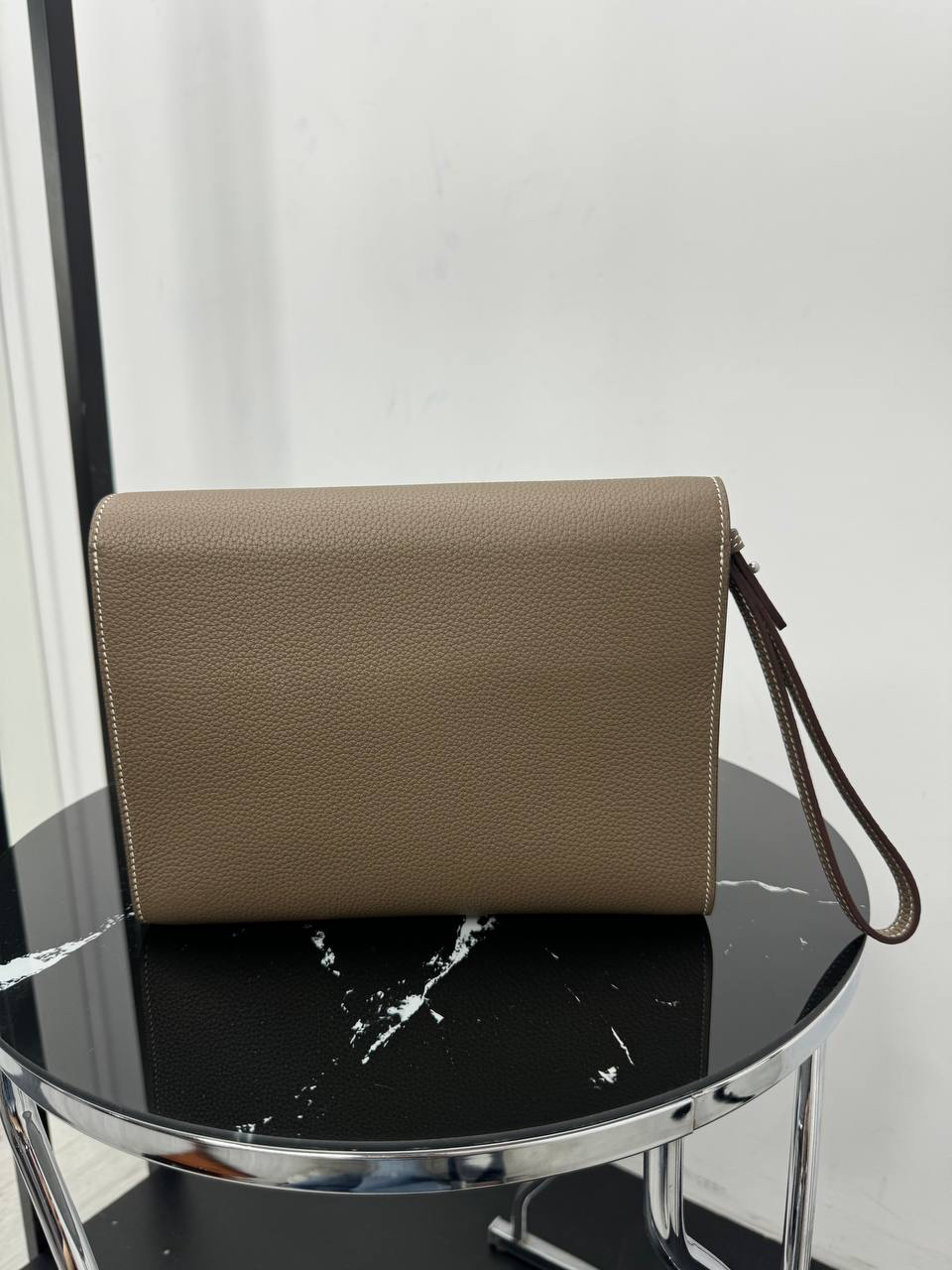 МУЖСКОЙ КЛАТЧ HERMES детальное фото