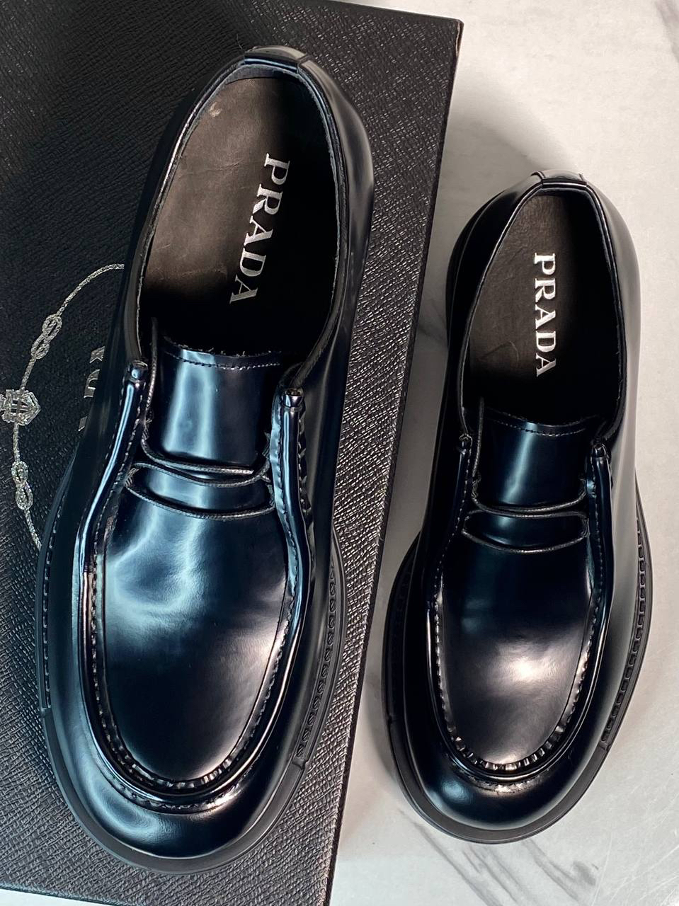 МУЖСКИЕ ТУФЛИ PRADA детальное фото