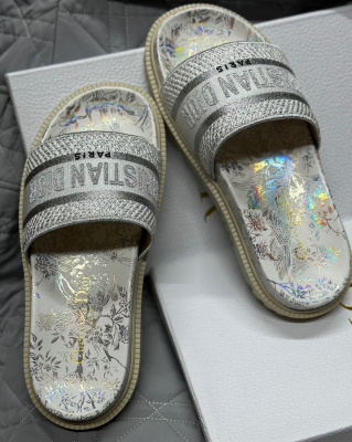 ШЛЕПКИ CHRISTIAN DIOR фото