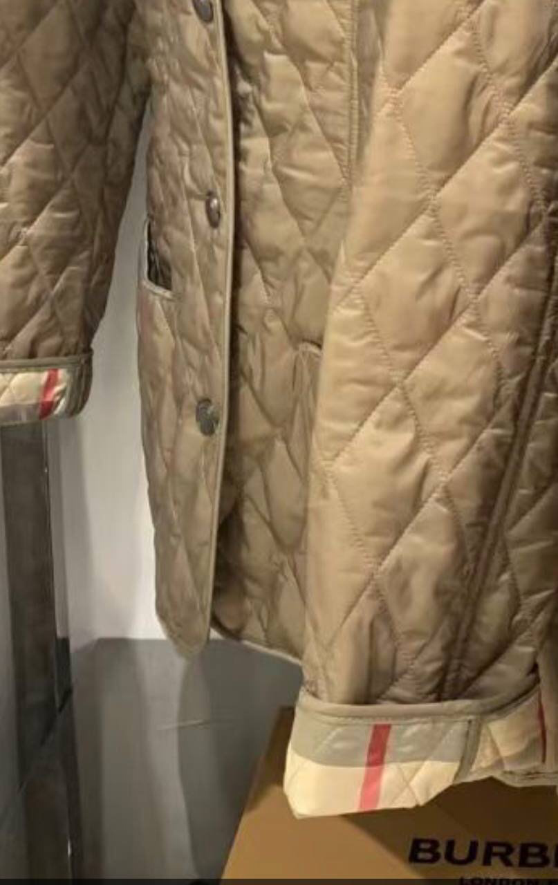КУРТКА BURBERRY детальное фото