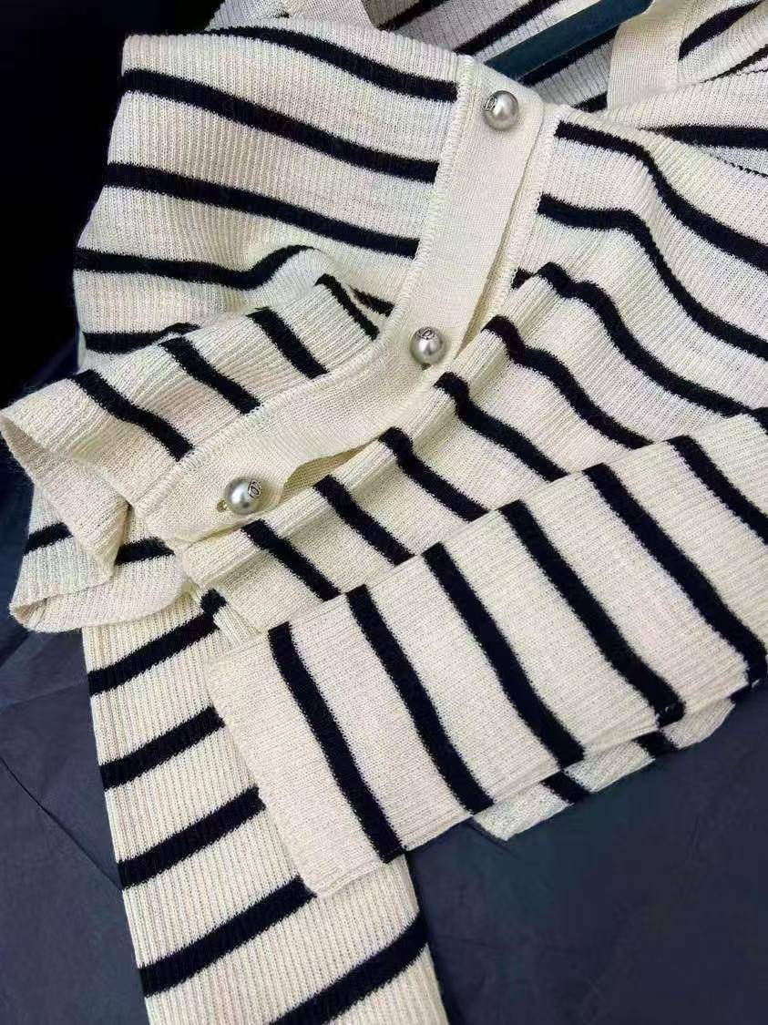 КАРДИГАН CHRISTIAN DIOR детальное фото