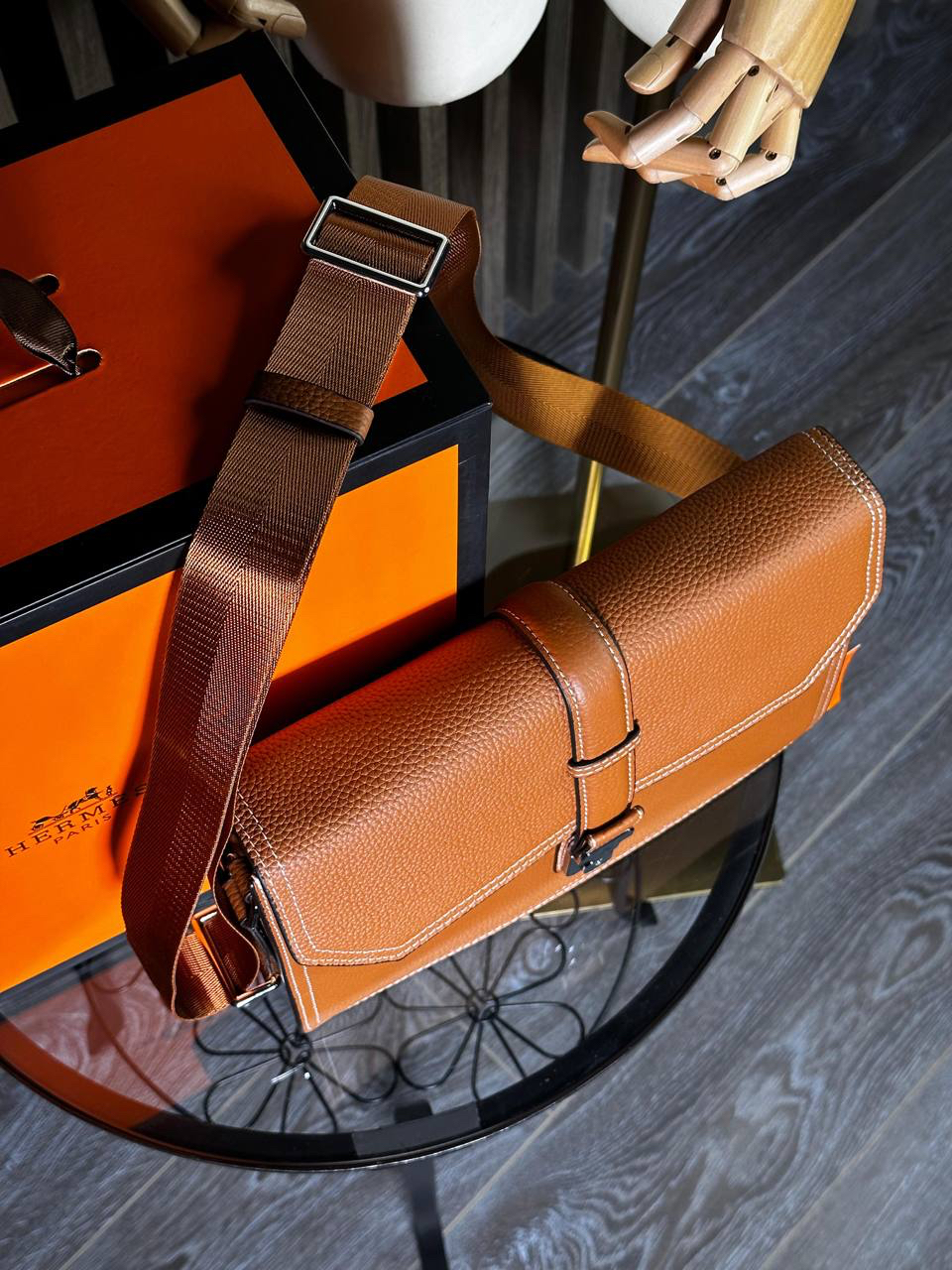 МУЖСКАЯ СУМКА МЕССЕНДЖЕР HERMES детальное фото
