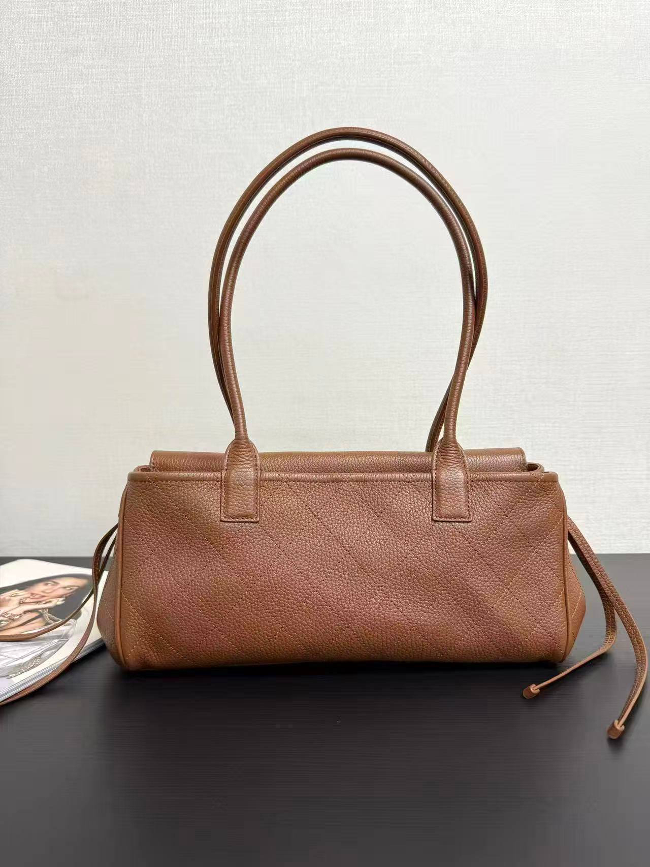 СУМКА CHANEL SMALL SHOPPING детальное фото