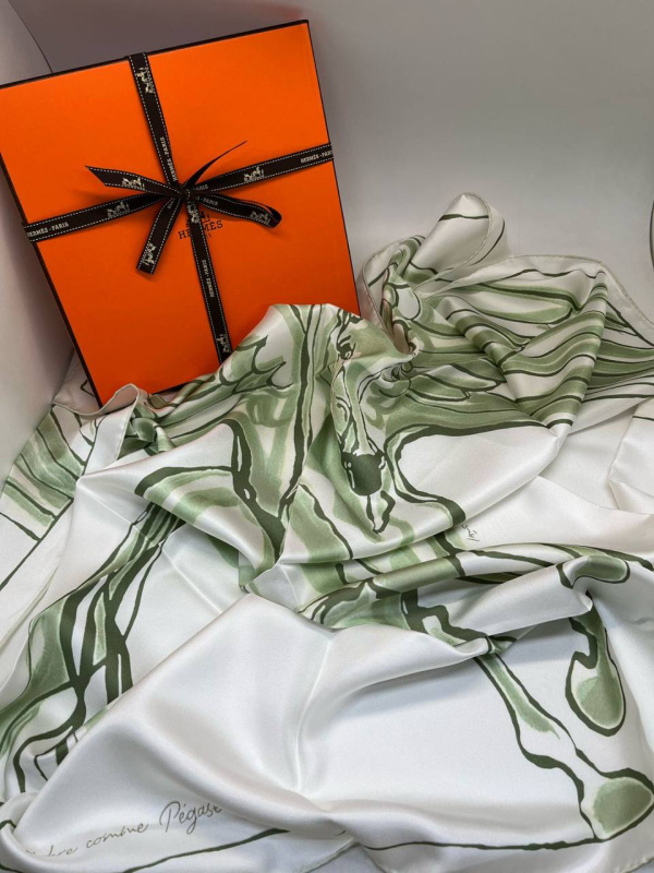 ПЛАТОК HERMES фото