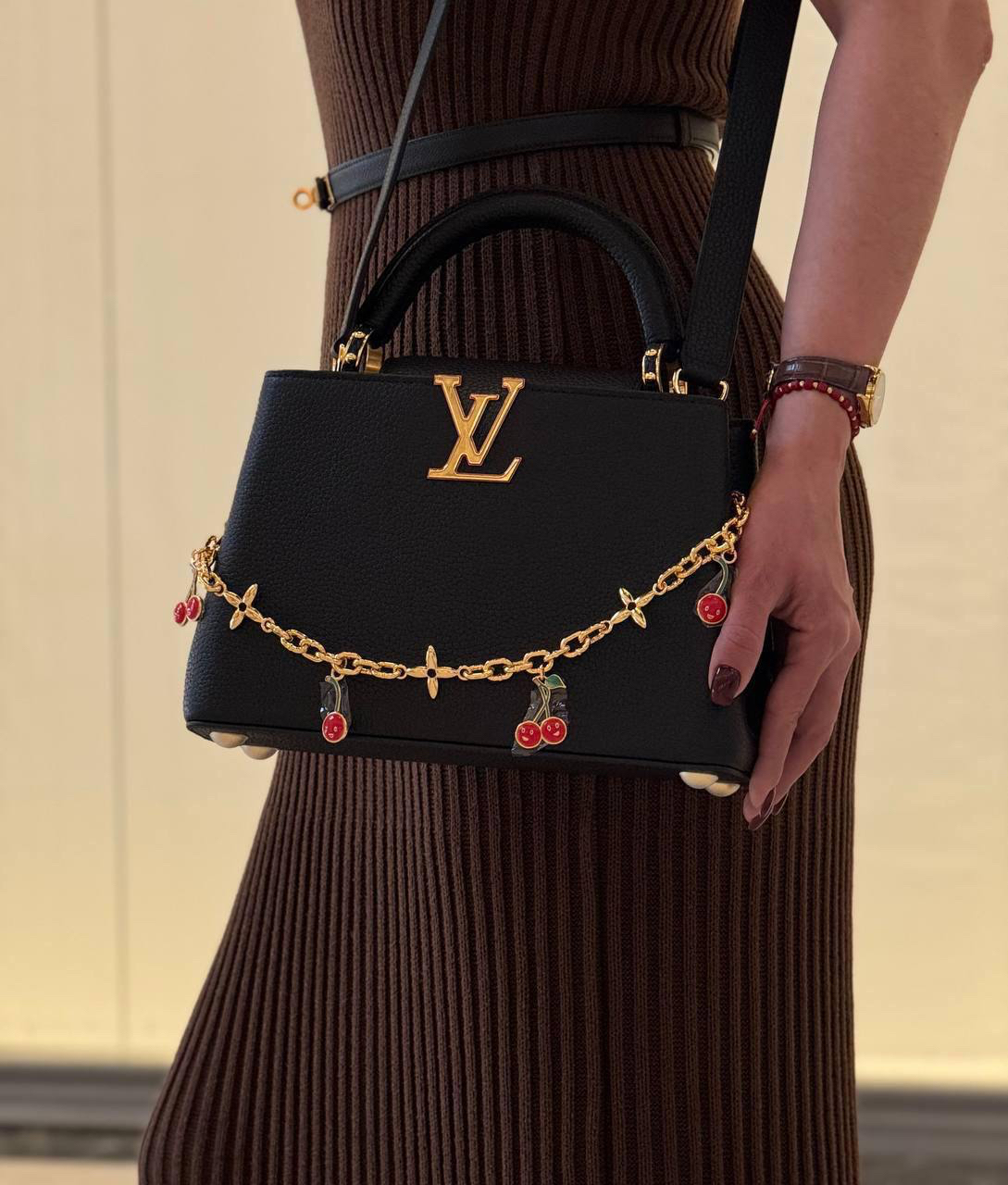 СУМКА LOUIS VUITTON детальное фото