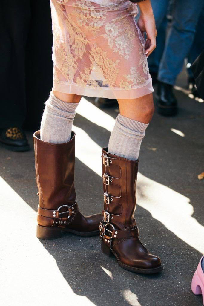 САПОГИ MIU MIU детальное фото
