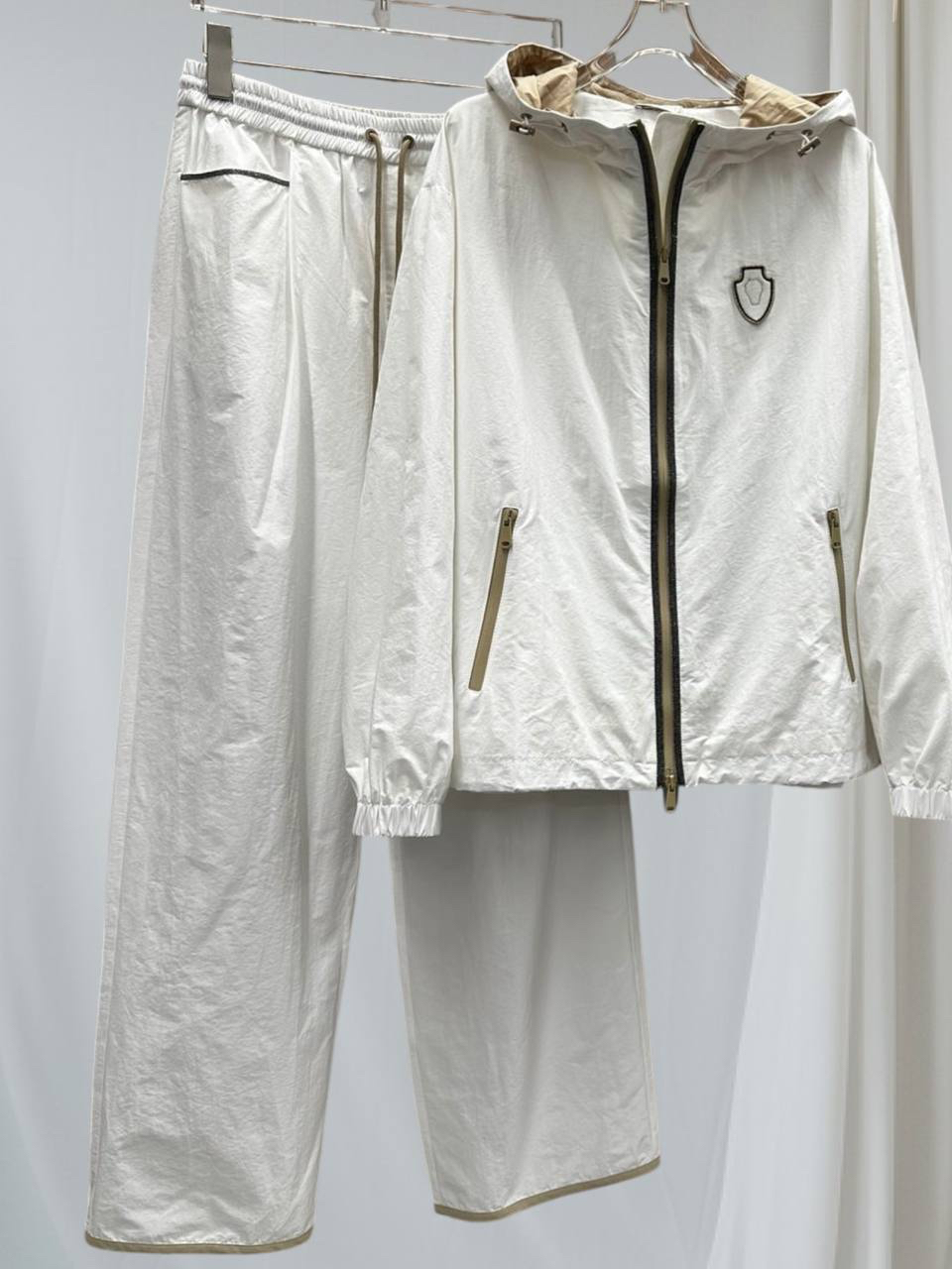 КОСТЮМ BRUNELLO CUCINELLI детальное фото