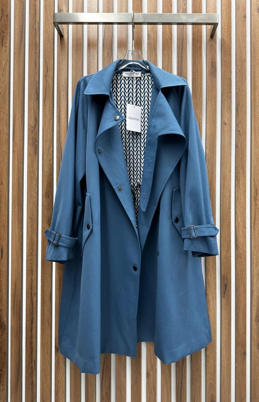 ПЛАЩ VALENTINO детальное фото