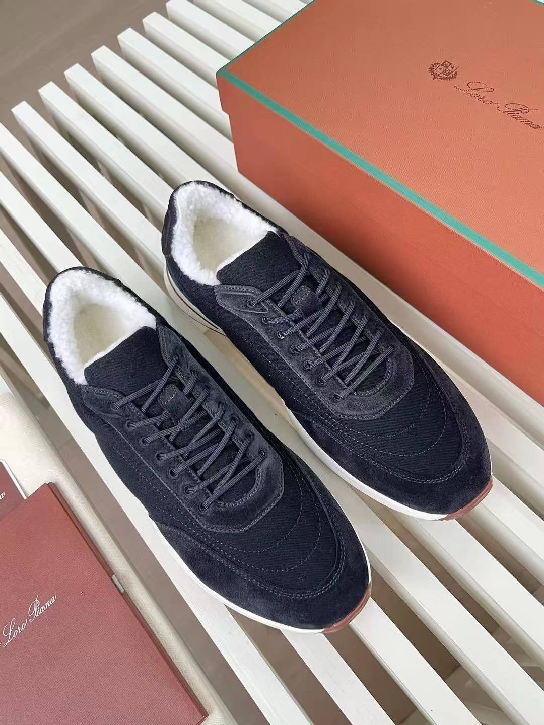 МУЖСКИЕ КРОССОВКИ LORO PIANA детальное фото