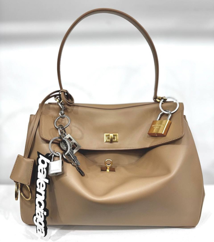 СУМКА BALENCIAGA RODEO фото