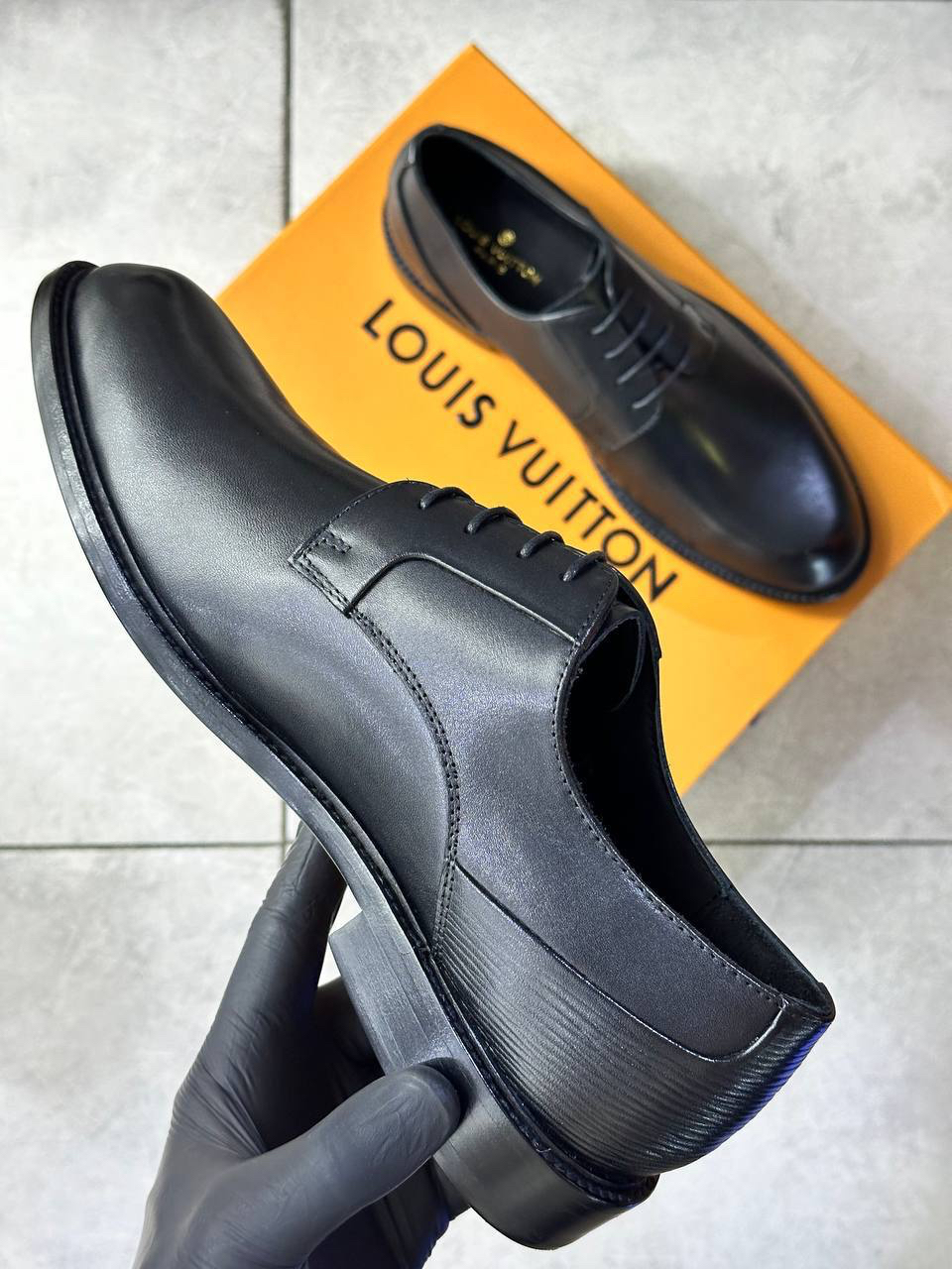 МУЖСКИЕ ТУФЛИ LOUIS VUITTON детальное фото