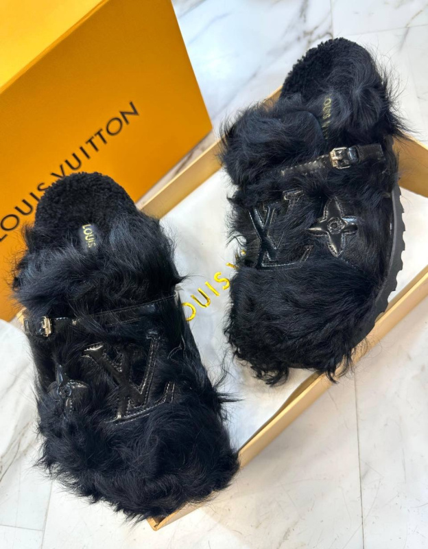 ТАПОЧКИ LOUIS VUITTON фото