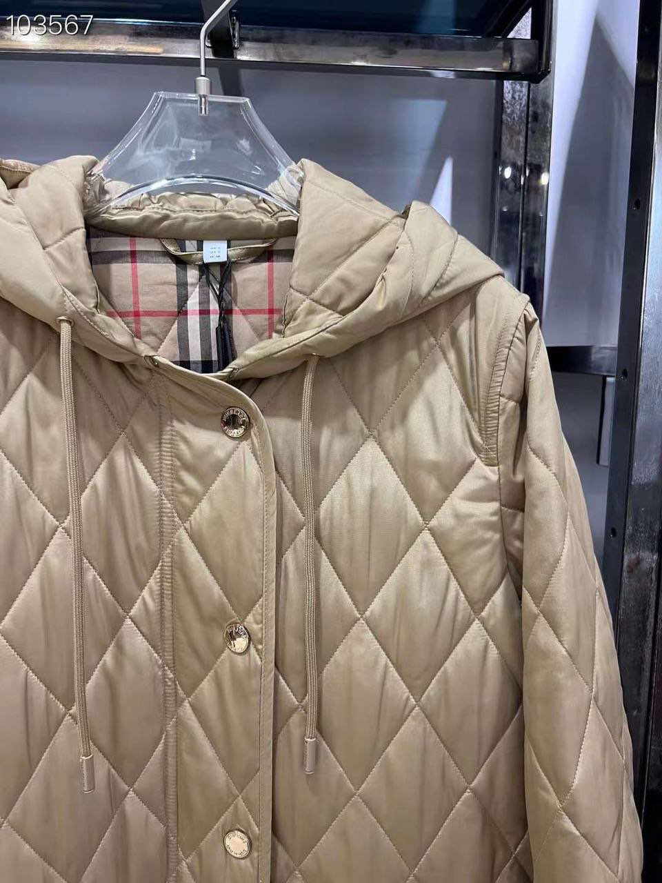 ПУХОВИК BURBERRY детальное фото