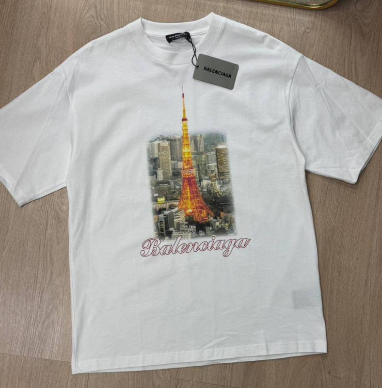 ФУТБОЛКА BALENCIAGA фото