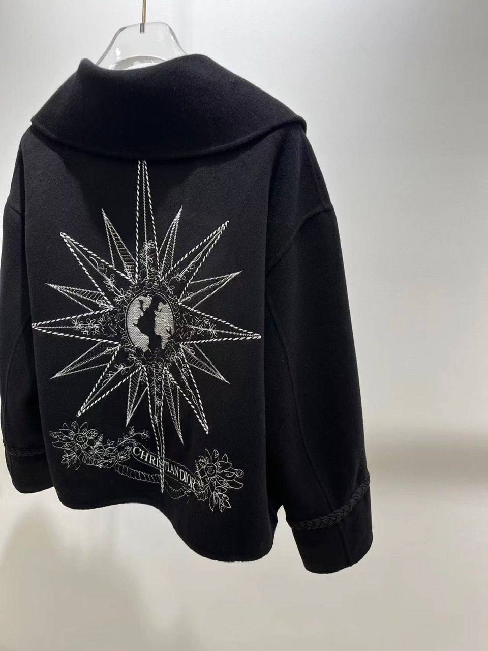 ПАЛЬТО CHRISTIAN DIOR детальное фото