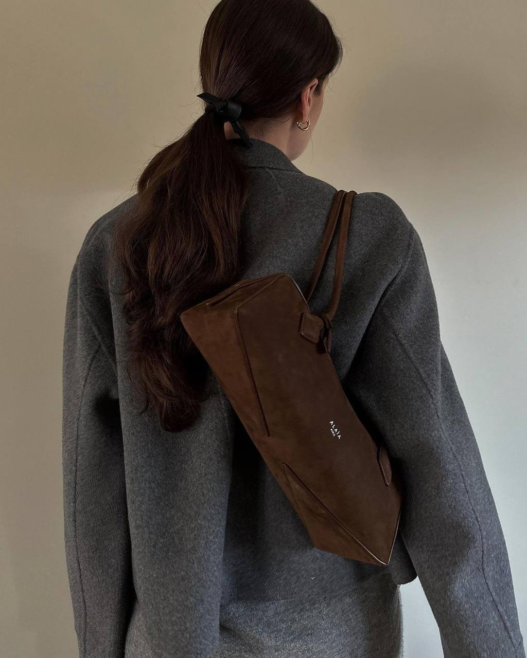 СУМКА ALAIA детальное фото