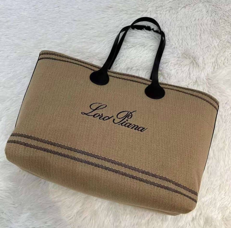 СУМКА LORO PIANA фото