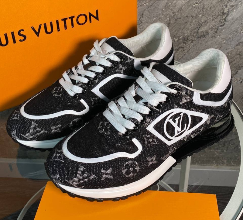 МУЖСКИЕ КРОССОВКИ LOUIS VUITTON фото