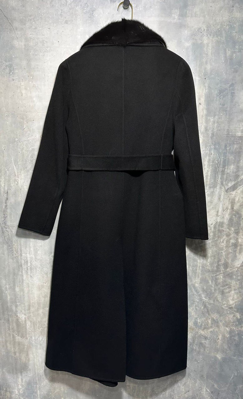 ПАЛЬТО FENDI детальное фото