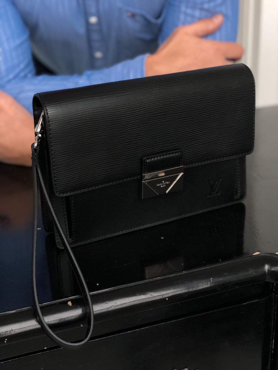 КЛАТЧ МУЖСКОЙ LOUIS VUITTON детальное фото