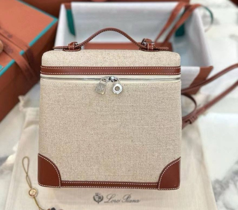 СУМКА LORO PIANA фото