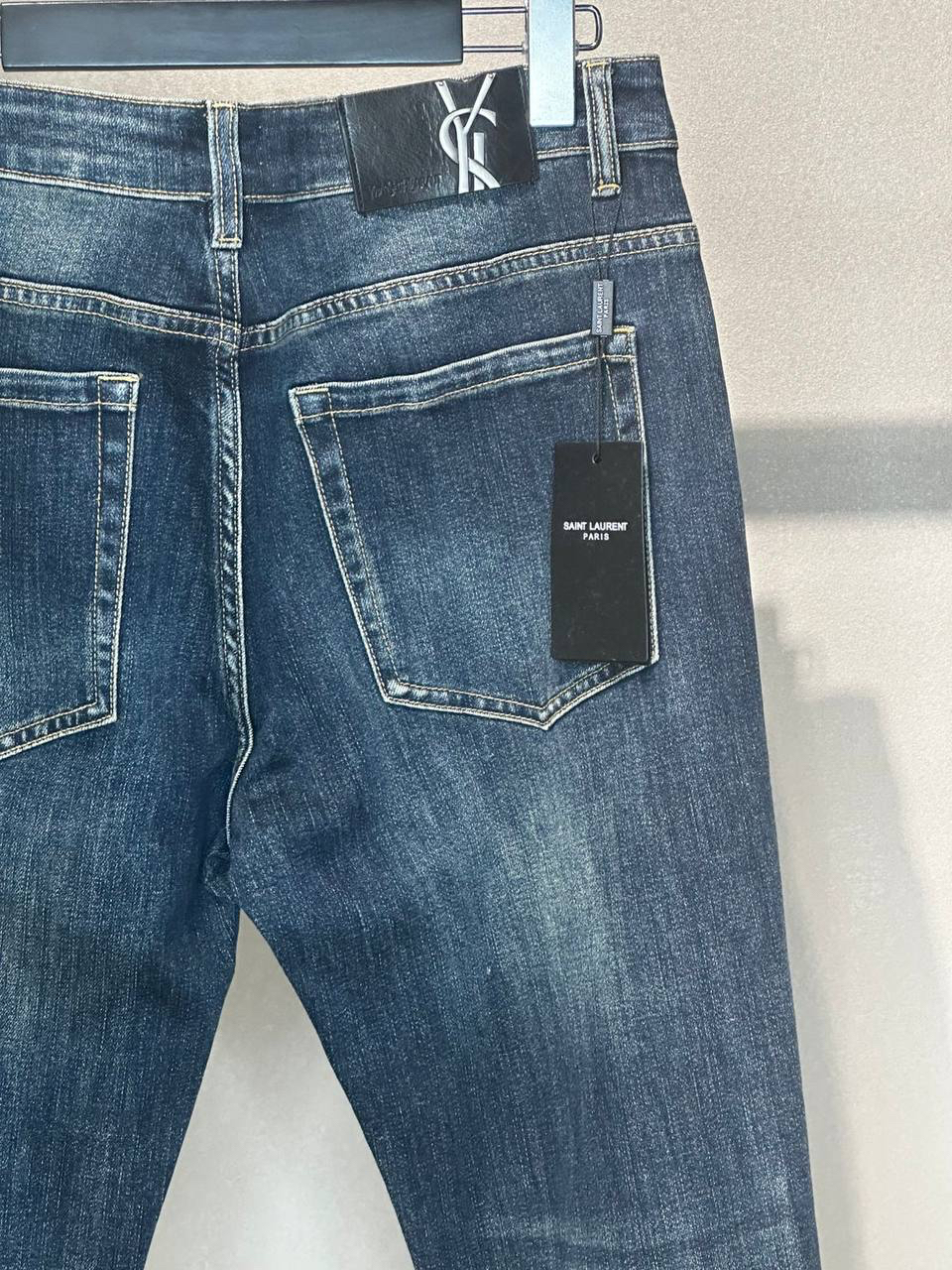 МУЖСКИЕ ДЖИНСЫ SAINT LAURENT детальное фото