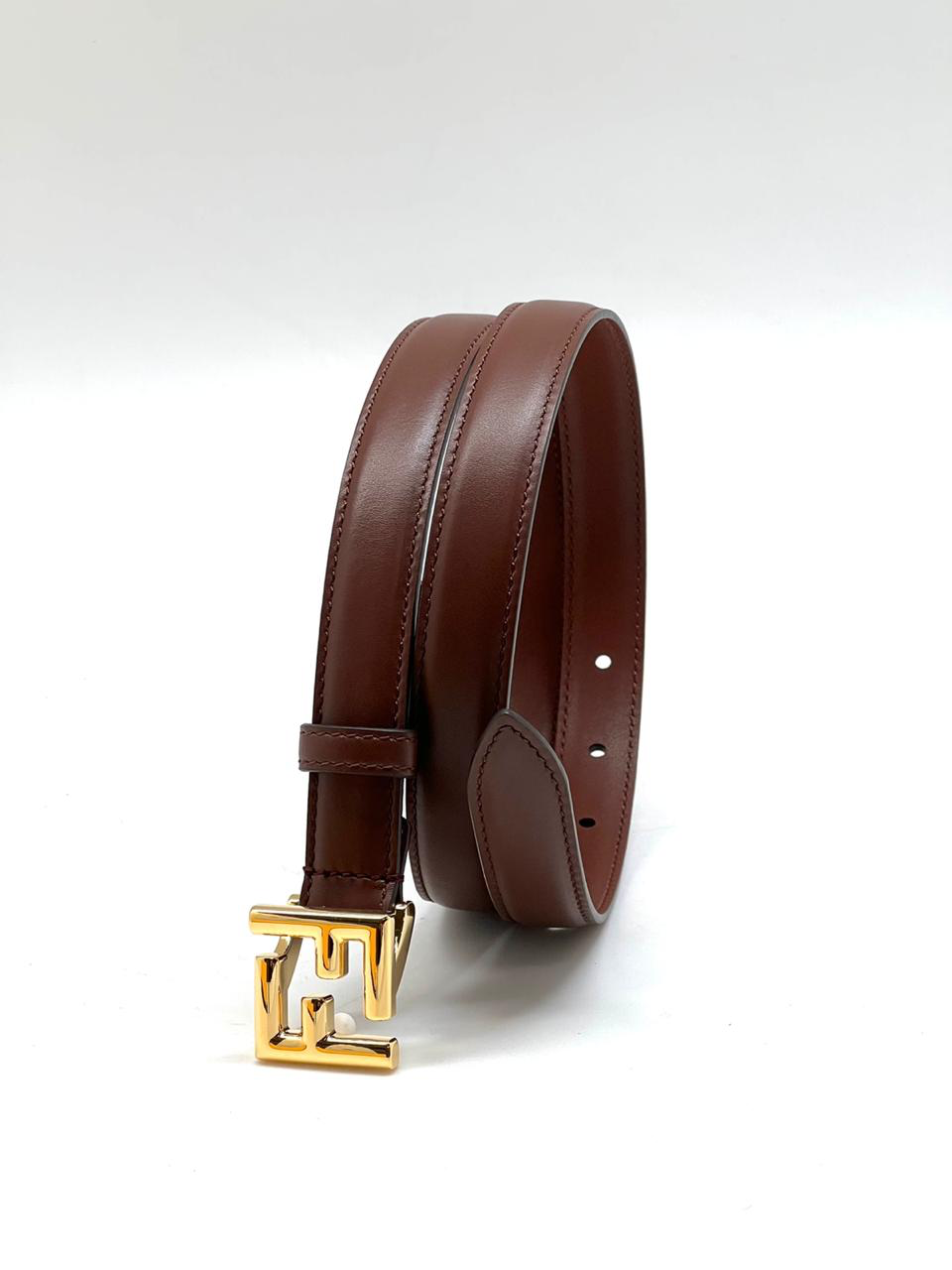 ЖЕНСКИЙ РЕМЕНЬ FENDI детальное фото