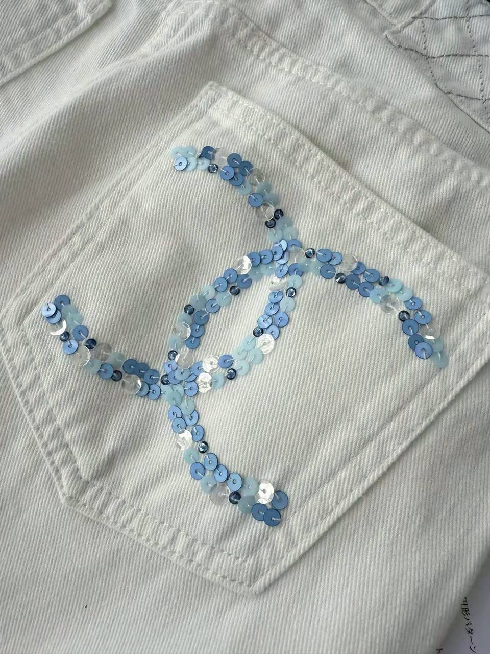 ДЖИНСЫ CHANEL детальное фото