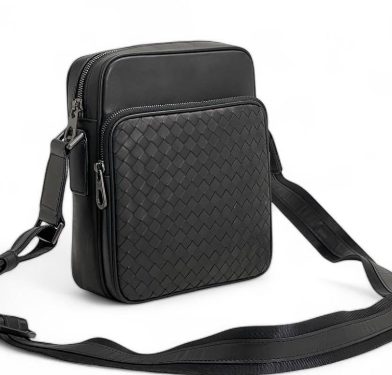 МУЖСКАЯ СУМКА МЕССЕНДЖЕР BOTTEGA VENETA фото