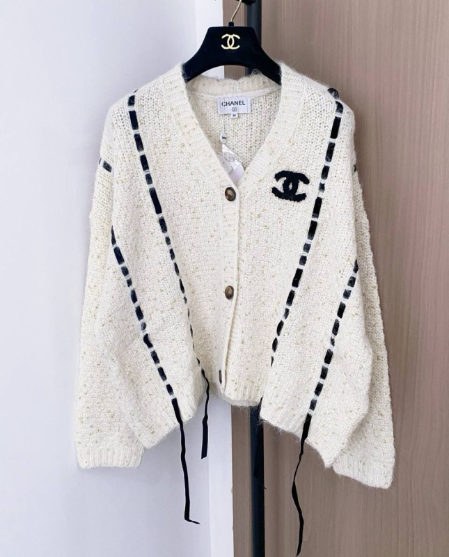 КАРДИГАН CHANEL фото