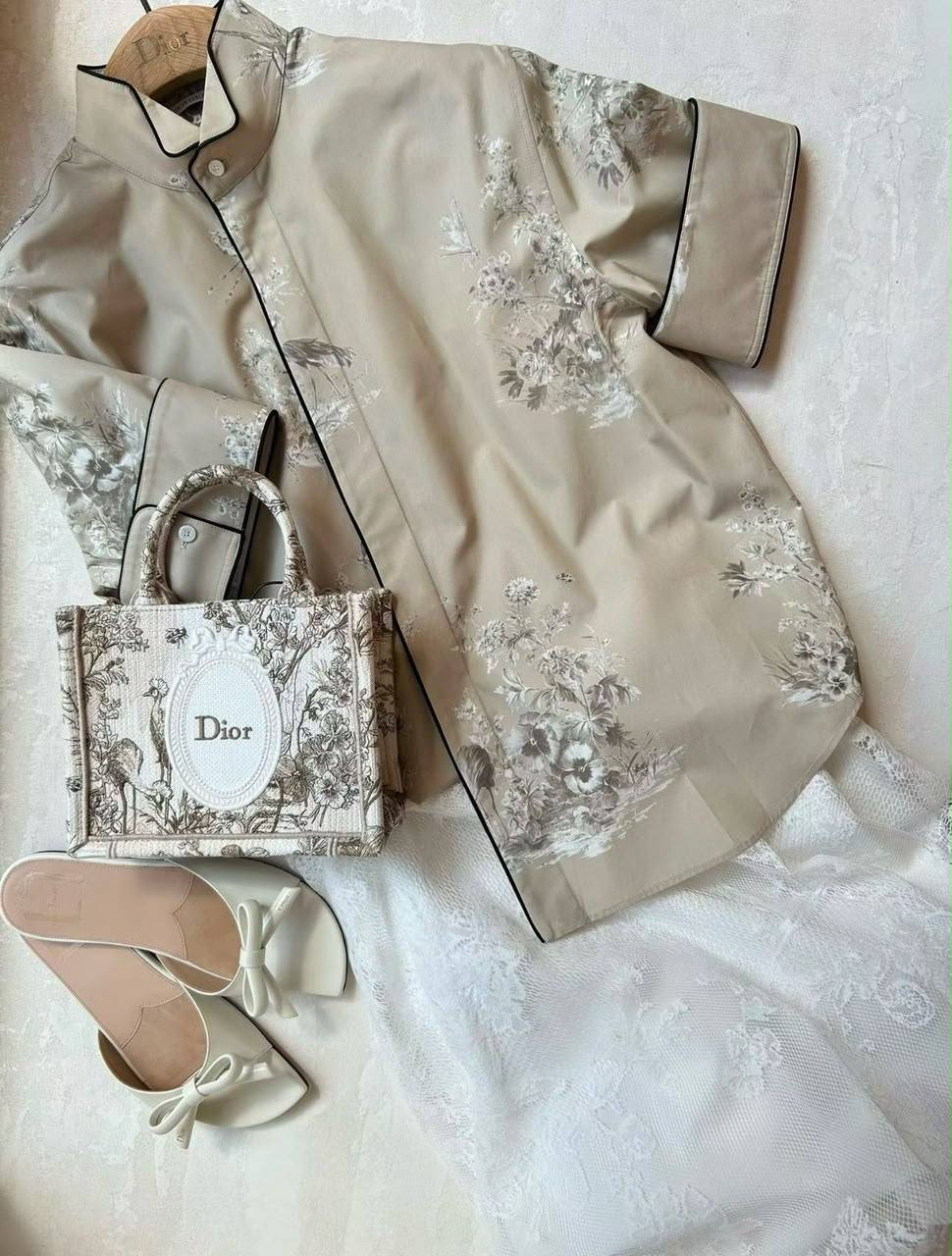 КОСТЮМ CHRISTIAN DIOR детальное фото