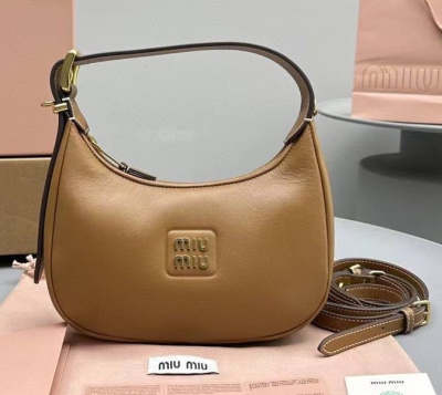 СУМКА MIU MIU фото