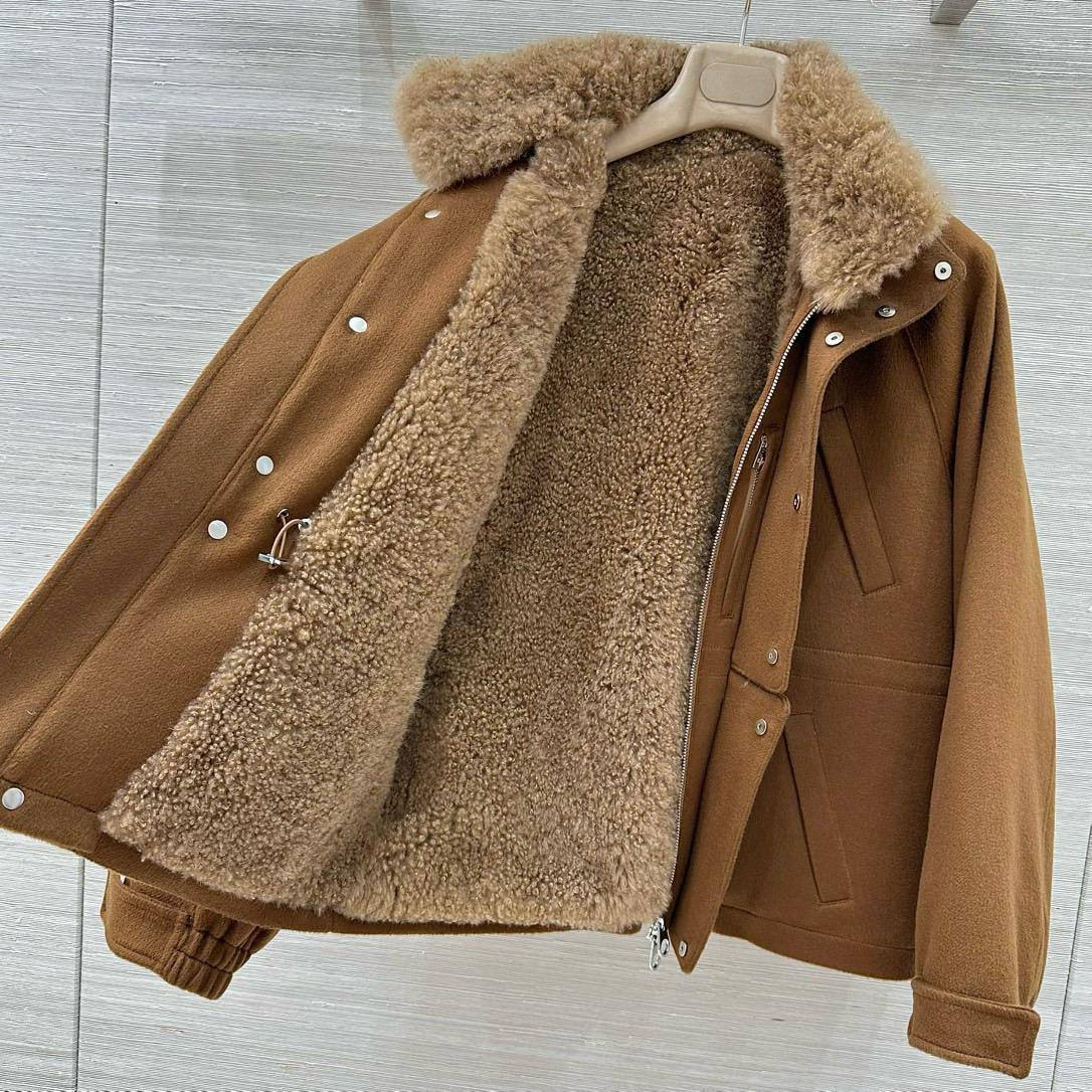 КУРТКА LORO PIANA детальное фото