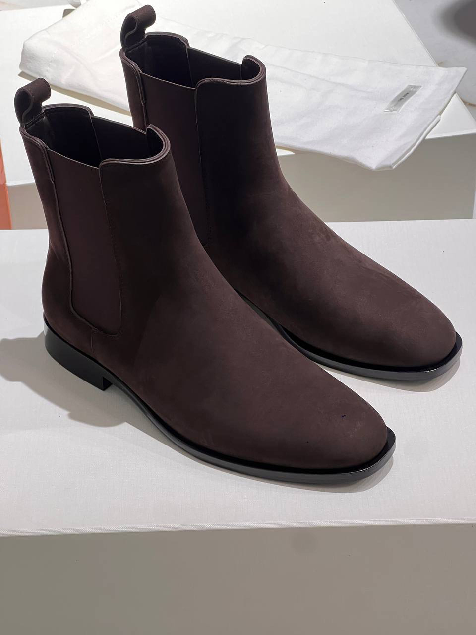 БОТИЛЬОНЫ THE ROW детальное фото